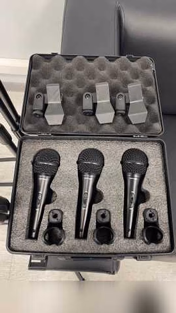 Продам: микрофоны BEHRINGER в Сочи