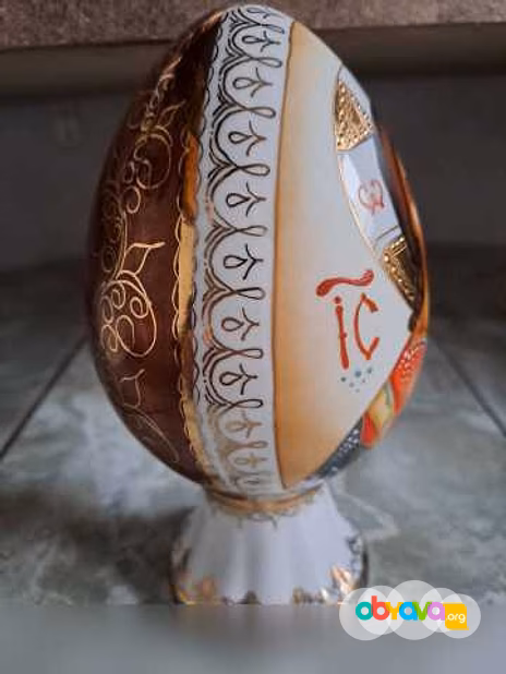 Фарфоровое пасхальное яйцо 