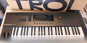 Продам: Native Instruments Kontrol S49 Mk3