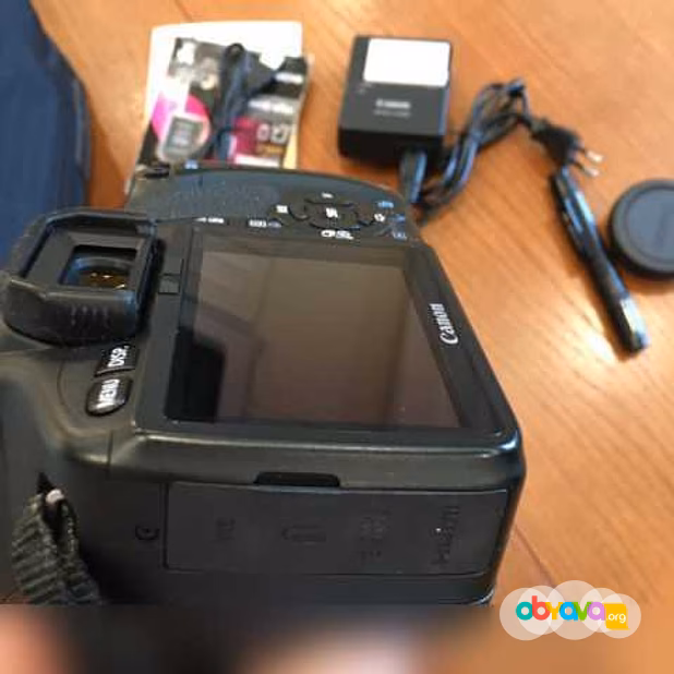 Продам: Canon EOS 550D