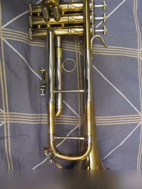 Продам: труба Bb BACH LR180S37 Stradivarius ML