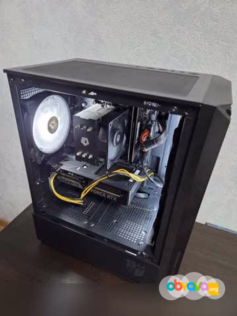 Продам: компьютер Игровой i5 12400 16 gb RTX 5060