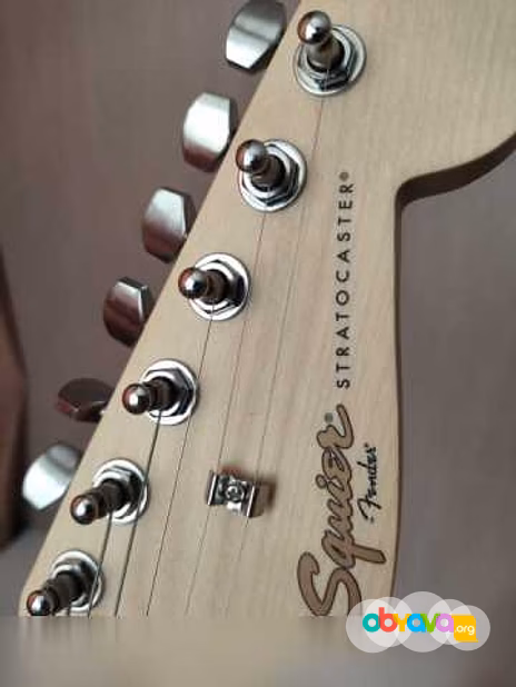 Продам: электрогитара FENDER SQUIER MM STRAT PAC