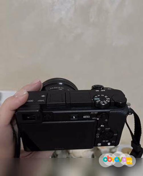 Продам: видеокамеру Sony Alpha 6400 ( ILCE - 6400 LB) KIT 16-50 mm в Хабаровске