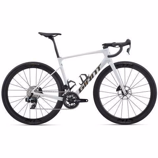 Продам: спортивный велосипед Giant 2026 Giant Defy Advanced Pro 1 Road Bike (KINGCYCLESPORT) в Барнауле
