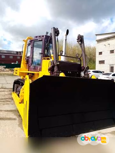 Продам: бульдозер ЧТЗ Б10 и Четра с гарантией в Кирове