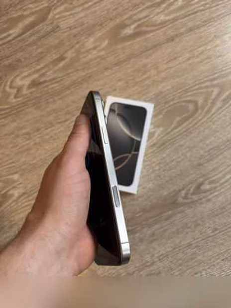 Продам: идеальный iPhone 16 pro max