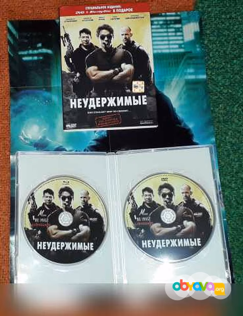 DVD диски с фильмами 