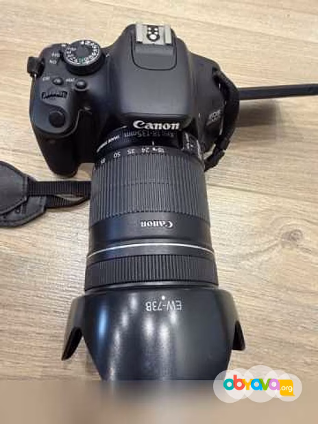 Продам: зеркальный фотоаппарат Canon EOS 600D Kit18-135 mm