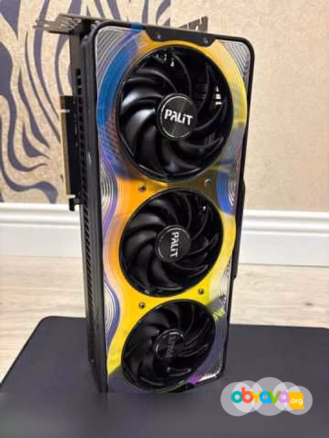 Продам: Palit GeForce RTX 5080 GameRock OC 16GB