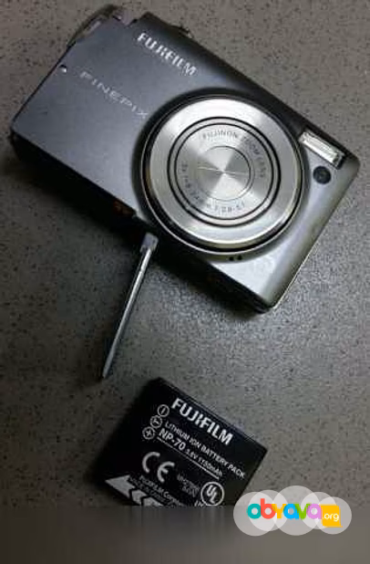 Продам: цифровой фотоаппарат FUJIFILM в Сыктывкаре