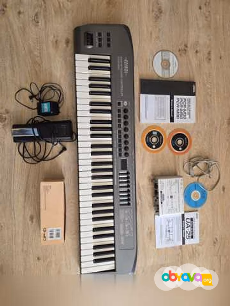 Продам: клавиши Midi Новая Edirol PCR-M80