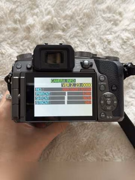 Продам: фотоаппарат Panasonic Lumix g7 + Lumix 25мм f/1.7