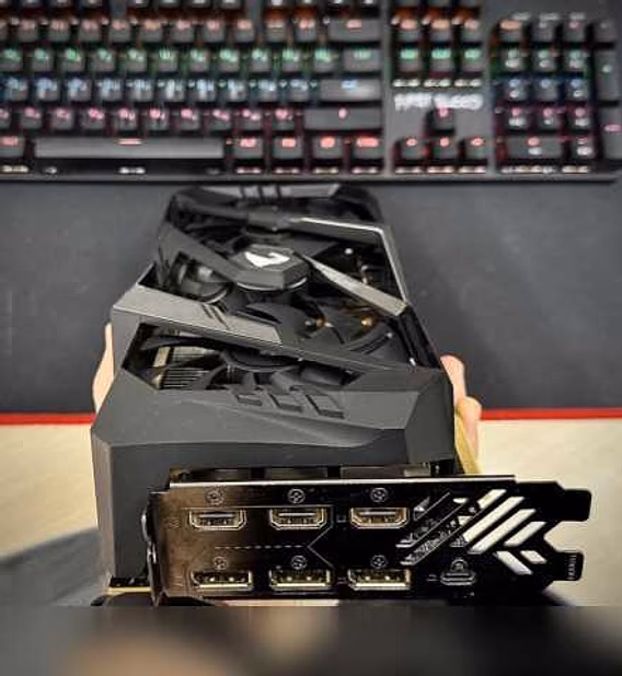Продам: видеокарту RTX 2080 8Gb Aorus