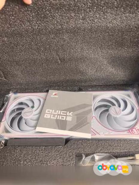 Продам: GeForce RTX 5070 Ti 16GB GDDR7 белая