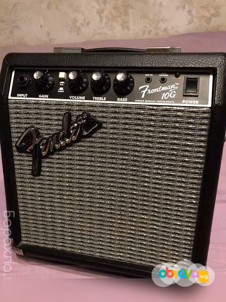 Продам: комбоусилитель FENDER FRONTMAN 10G в Москве