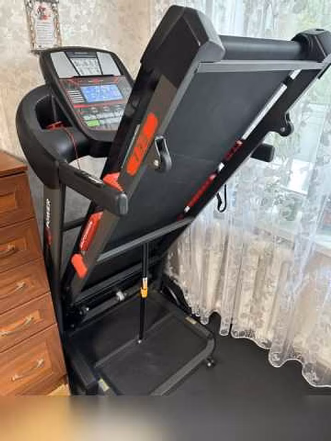 Продам: беговая дорожка CardioPower T35