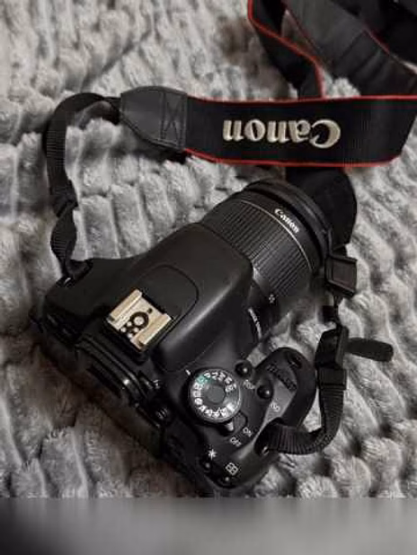 Продам: фотоаппарат Canon 600D