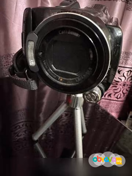 Продам: видеокамера Sony HDR-SR12E