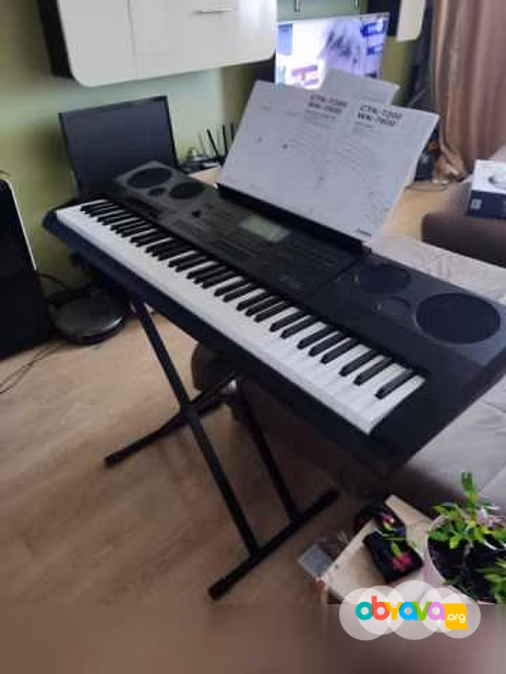 Продам: синтезатор casio WK 7600