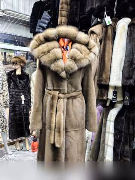 Продам: шуба новая норка с соболем Manoli