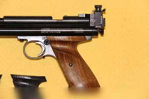 Продам: Crosman 2300S