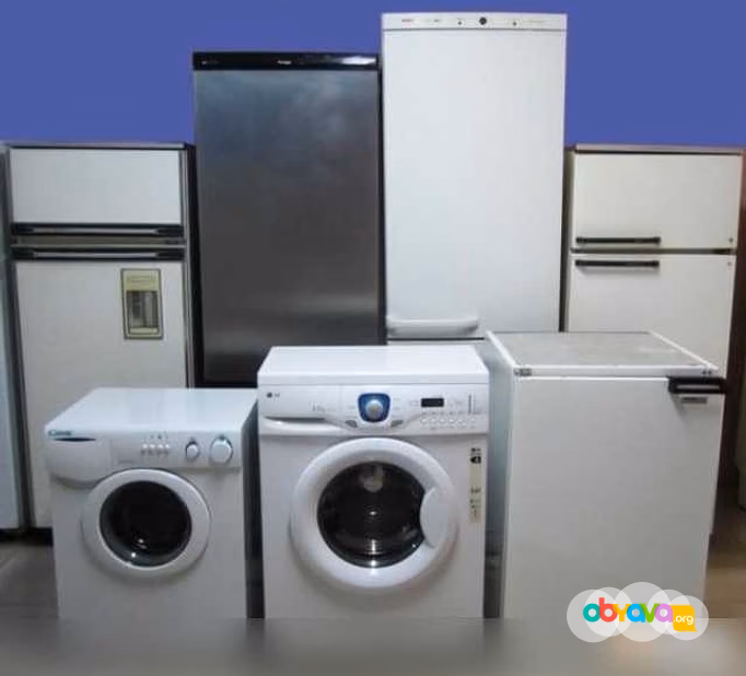 Стиральную машину-автомат Indesit 5 кг 