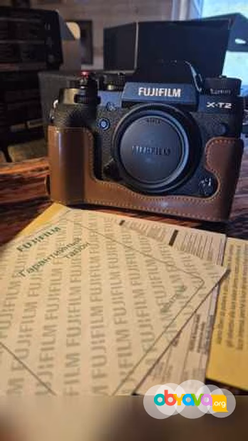 Продам: фотоаппарат Fujifilm x-t2 + объектив
