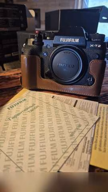 Продам: фотоаппарат Fujifilm x-t2 + объектив