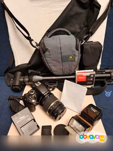 Продам: Nikon D5100 + Tamron 18-270 + Speedlight