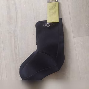 Продам: неопреновые чулки для рыбалки в Тюмени