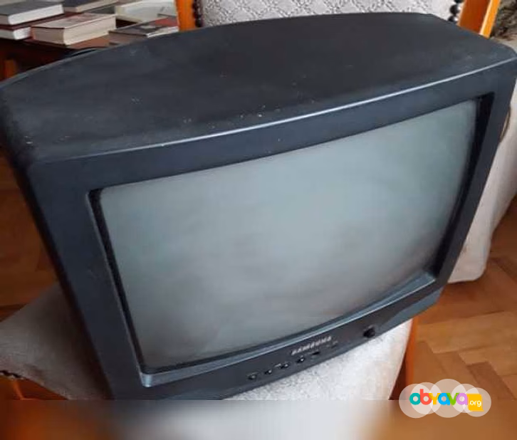Продам: цветной телевизор Samsung CK-3335ZR в Москве