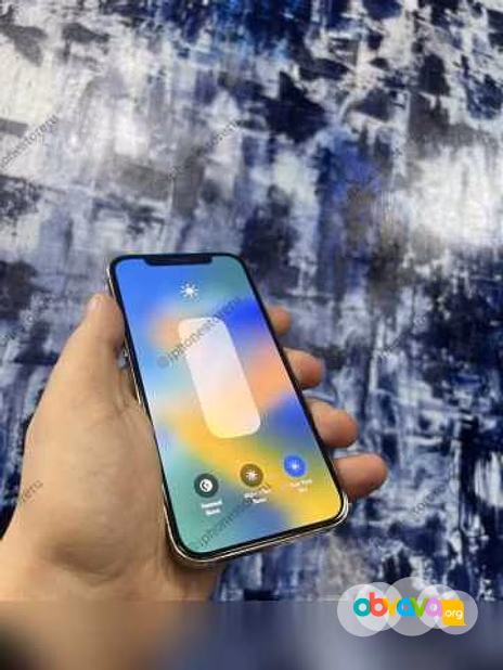 Продам: смартфон Apple iPhone 12 Pro 256Gb Gold