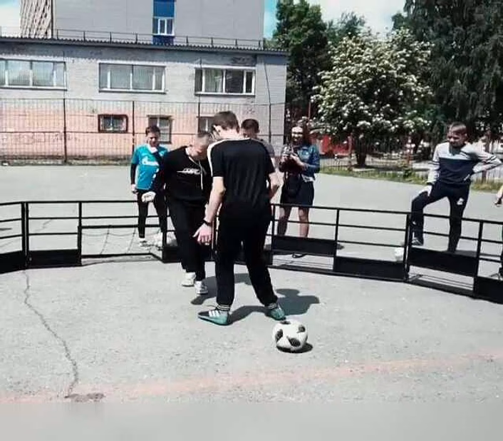 Спортивная секция футбольного фристайла в Томске
