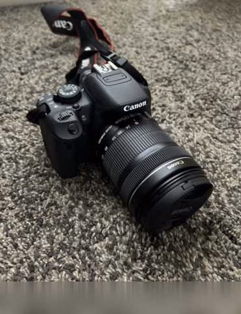 Продам: фотоаппарат Canon 700d