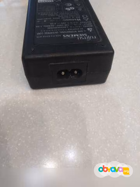 Продам: Fujitsu-Siemens 20V, 4.5A, Блок питания в Москве