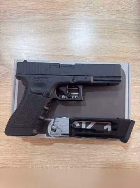 Продам: пневматический GLOCK 17 UMAREX