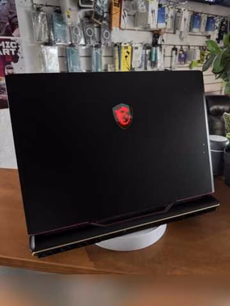 Продам: царский MSI 17”2.5K 240HZ/i9-13980HX/RTX