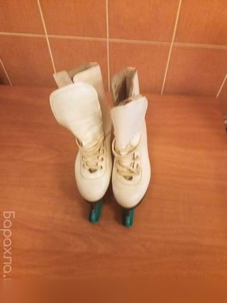 Продам коньки фигурные Пируэт