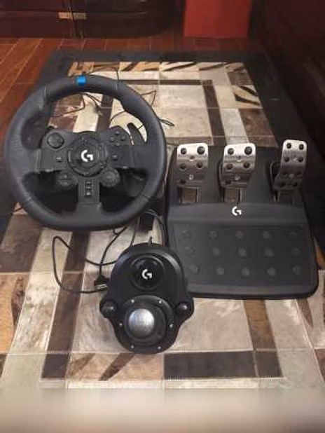 Продам: игровой руль g923 новый