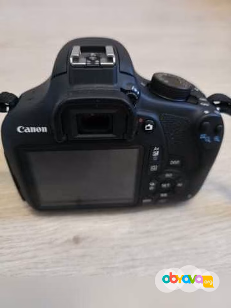 Продам: фотоаппарат Canon EOS 1200D