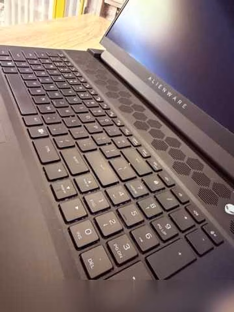 Продам: игровой ноутбук Alienware 18R1