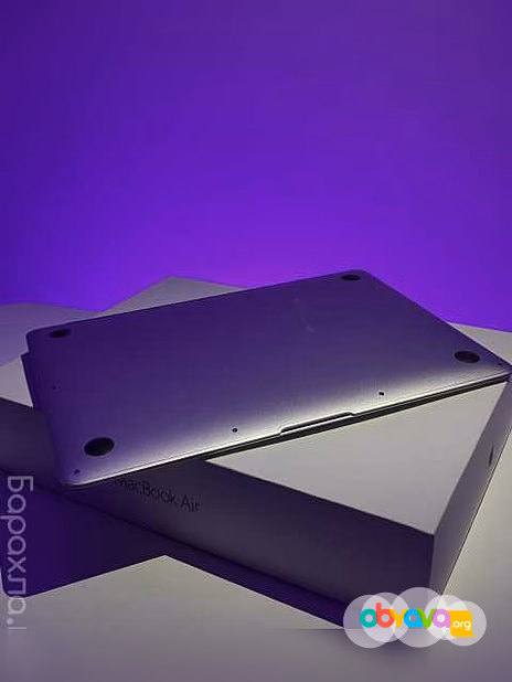 Продам: ноутбук Apple MacBook Air 13" (2017) в Санкт-Петербурге