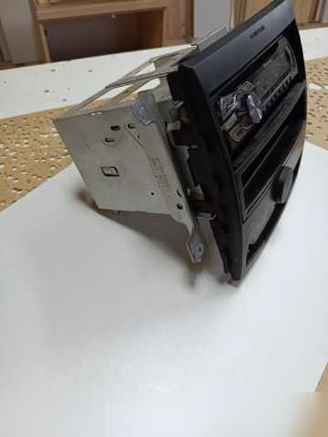 Продам: автомагнитолу Pioneer 1DIN в Ижевске