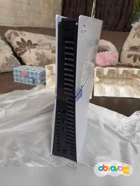 Продам: Sony playstation 5 slim 1TB новая