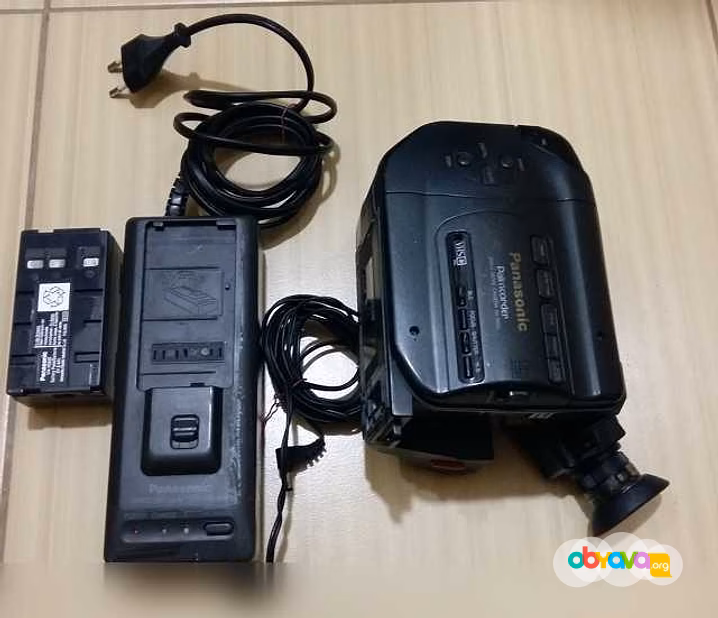 Продам: видеокамеру Panasonic nv-s 600 en в Сыктывкаре