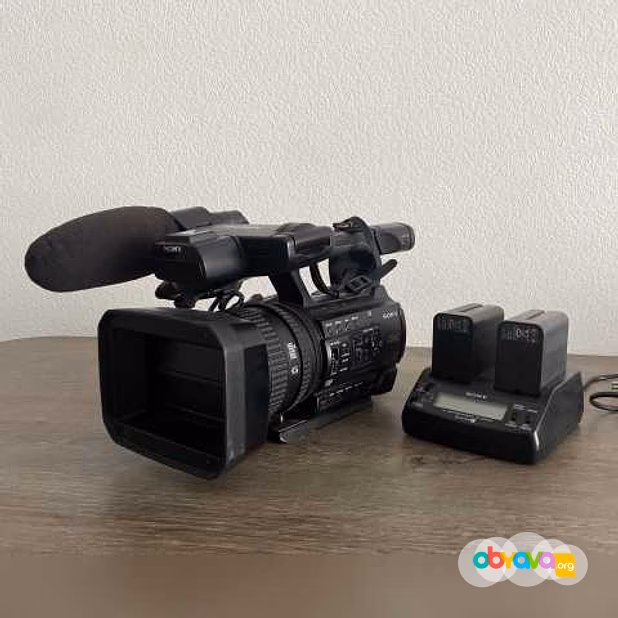 Продам: профессиональную камеру Sony PXW Z150 в Москве