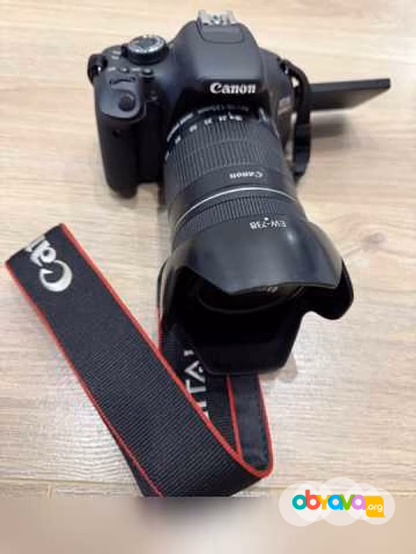 Продам: зеркальный фотоаппарат Canon EOS 600D Kit18-135 mm