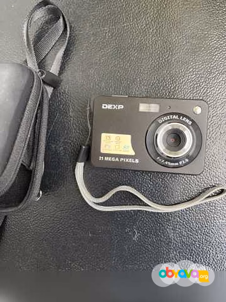 Продам: цифровой малогабаритный фотоаппарат Dexp
