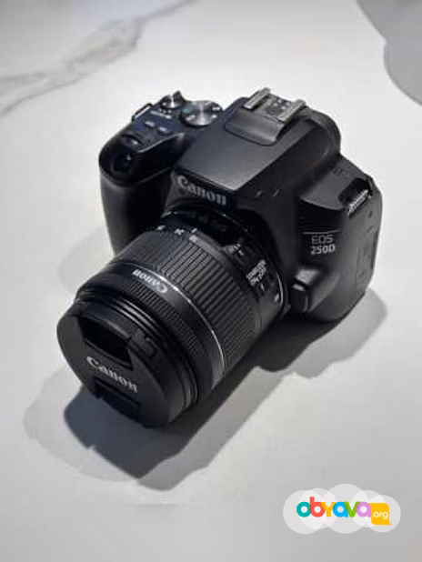 Продам: Canon EOS 250D + объектив 18-55 IS STM